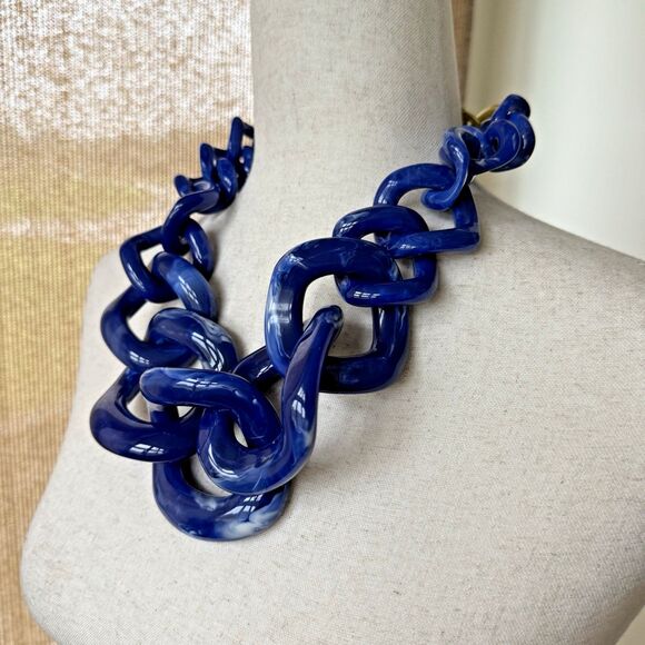 Vintage 90s Resin Statement Necklace Chunky Blue Marble Square Chain Links - Picture 3 of 7